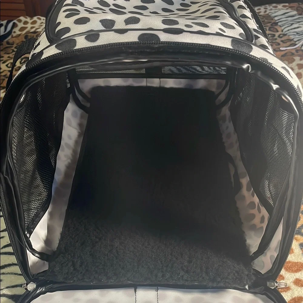 Polka Dot Pet Carrier